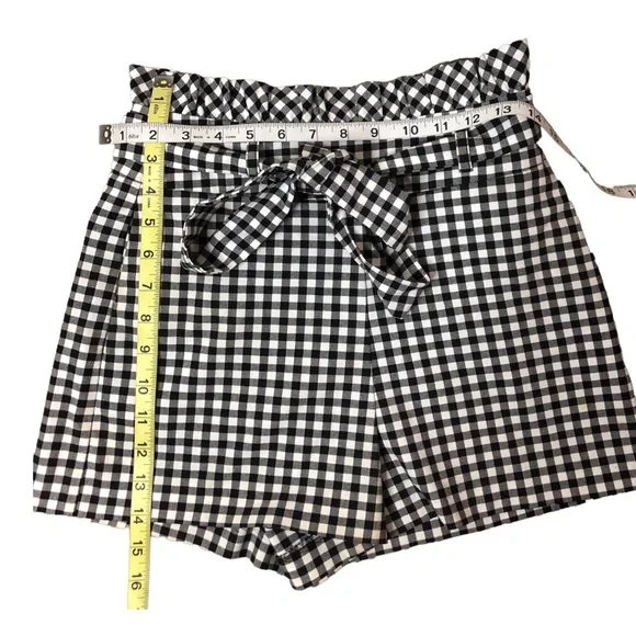 NWOT ZARA High Rise Paperbag Waist Gingham Black & White Plaid Shorts Sz Xs - Picture 12 of 15